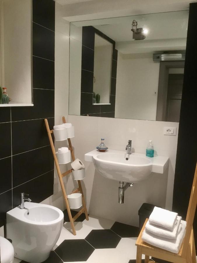 Torre Guinigi Luxury Loft Nel Centro Storico Di Lucca Apartamento Exterior foto